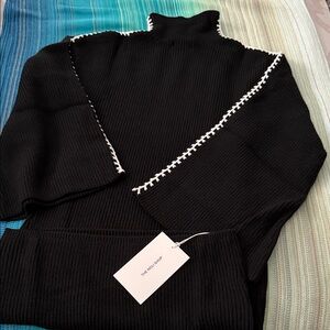 Noli Black Raven Knit Dress White Detailing